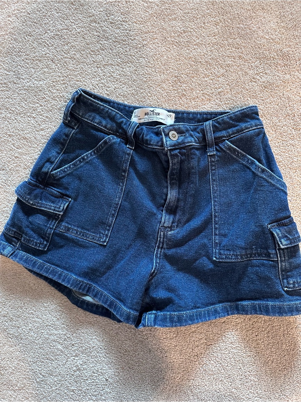 Hollister Curvy Ultra High-Rise Mom 3" Denim Short